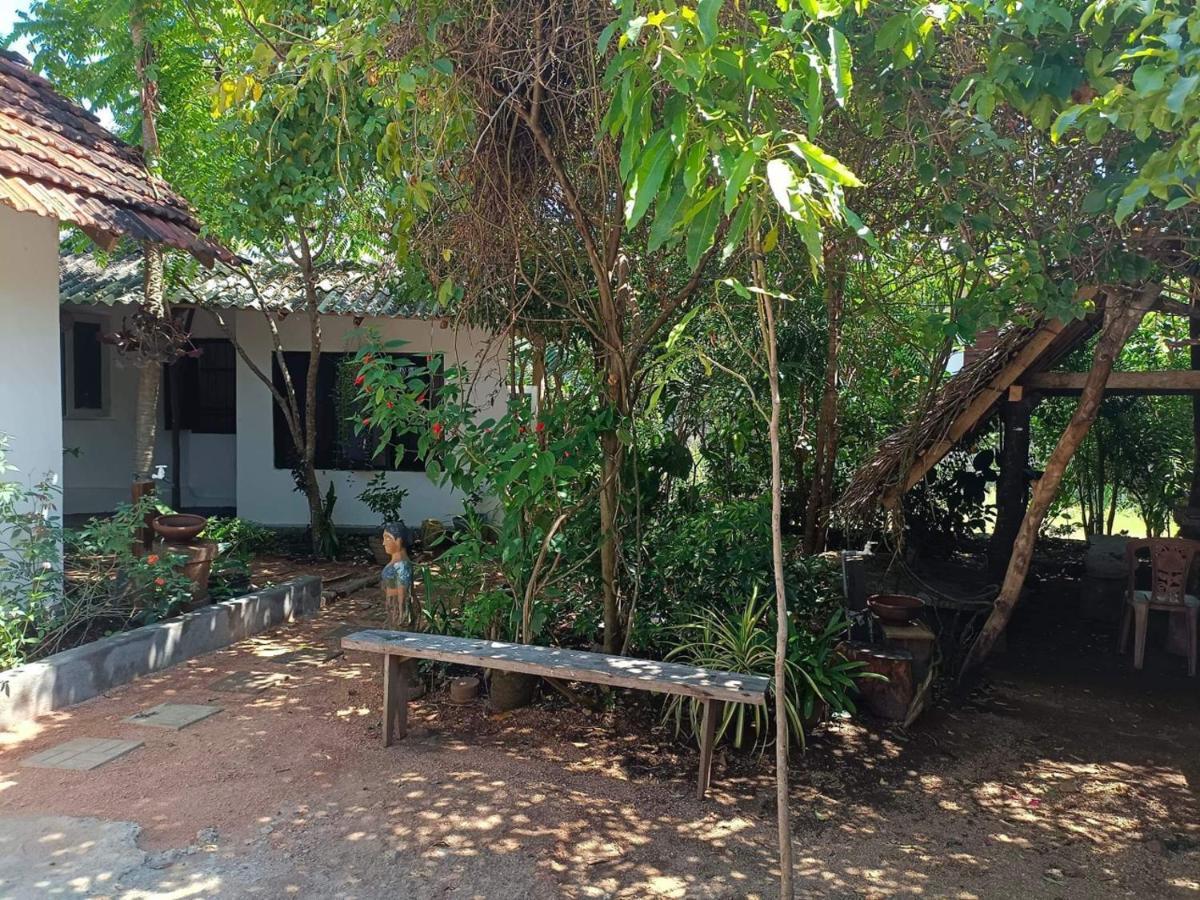 Mamisa Cafe, Home Stay Habarana Buitenkant foto
